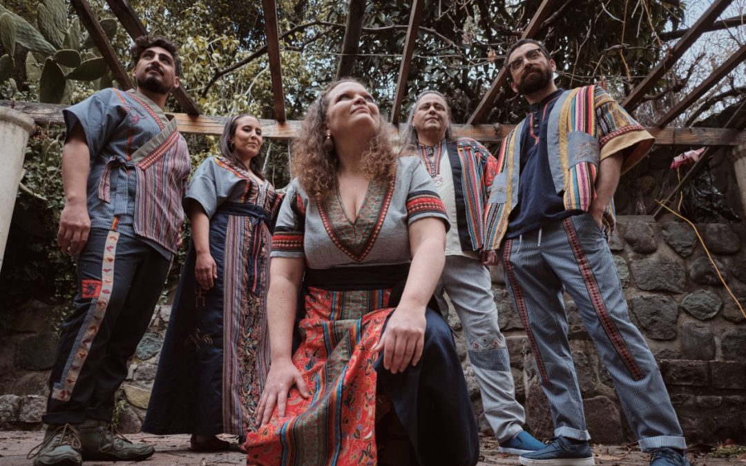 Track by Track | Banda franco-chilena Ajimsa no para: Escucha ‘El vuelo del Águila y el Cóndor’