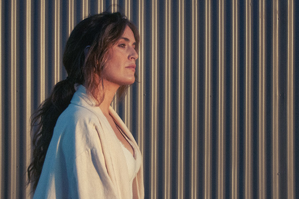 Track by Track | Maria Amolategui estrena ‘Abrázame’