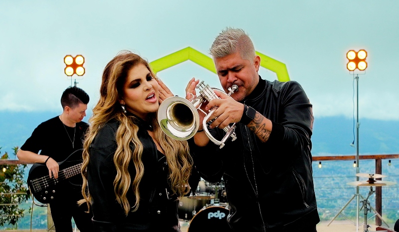 Track by Track | Diveana y Anthony Pérez se unen para la versión deluxe de ‘Tus Ojos’