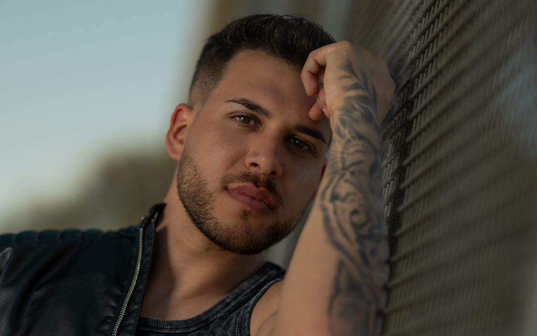 Track by Track | Tony Lozano estrena ‘Miradita Asesina’